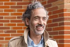 Portrait of Shaya Fallahi. architect and partner at VMX Architects.