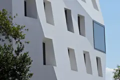 Ventec R folded facade, smooth finish