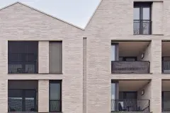 Residential and commercial building Neue Mitte Porz, close-up of facade with StoBrick brick slips on EWIS