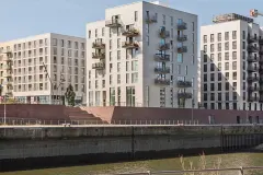 Sportlerhaus in Hamburg's HafenCity with grey ceramic facade on EWIS from Sto